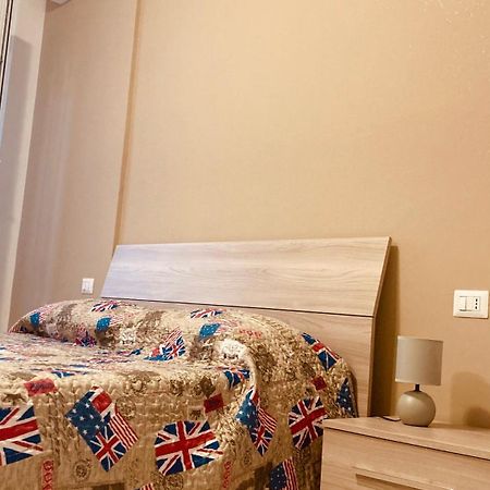 La Casa Di Marta Apartment Корсико Екстериор снимка