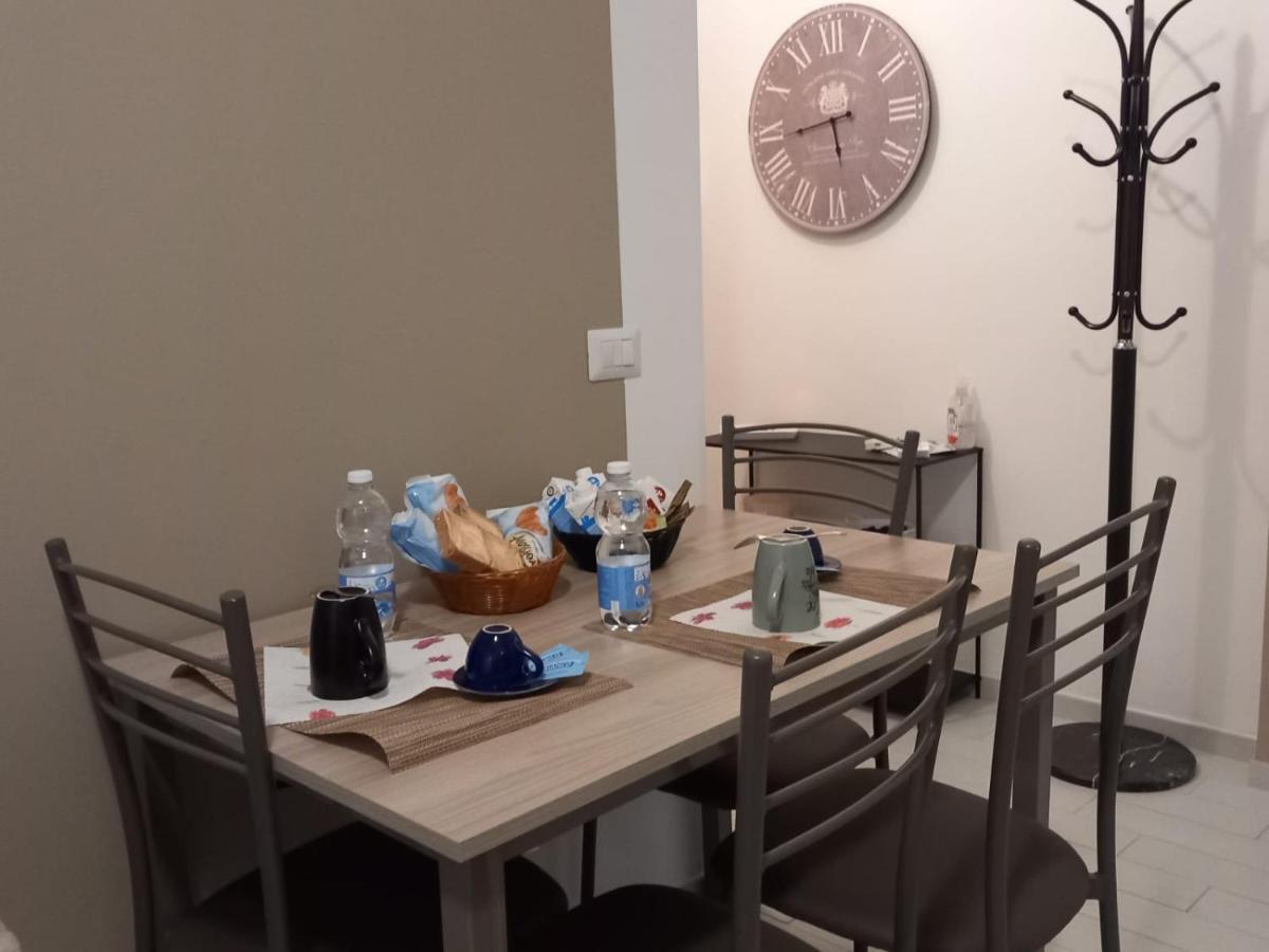 La Casa Di Marta Apartment Корсико Екстериор снимка