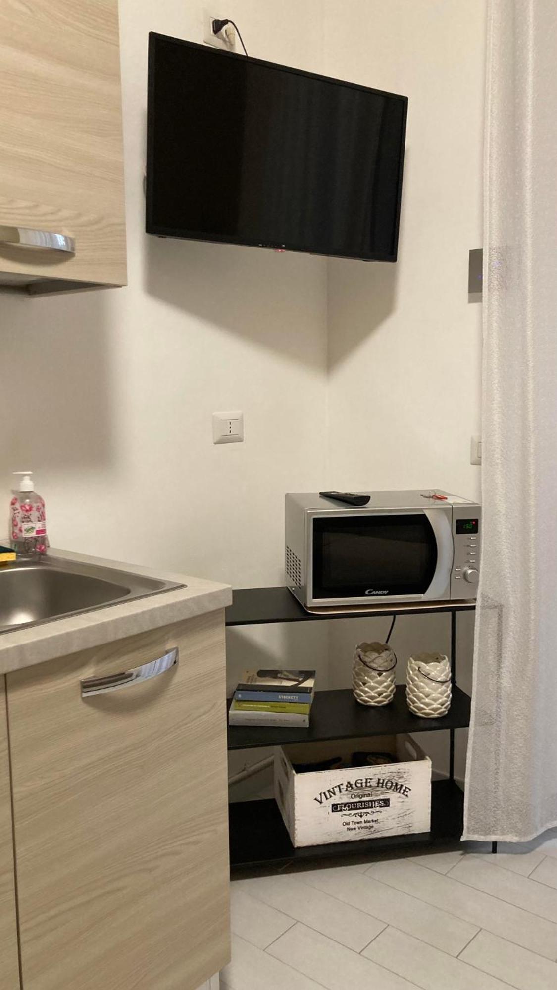 La Casa Di Marta Apartment Корсико Екстериор снимка